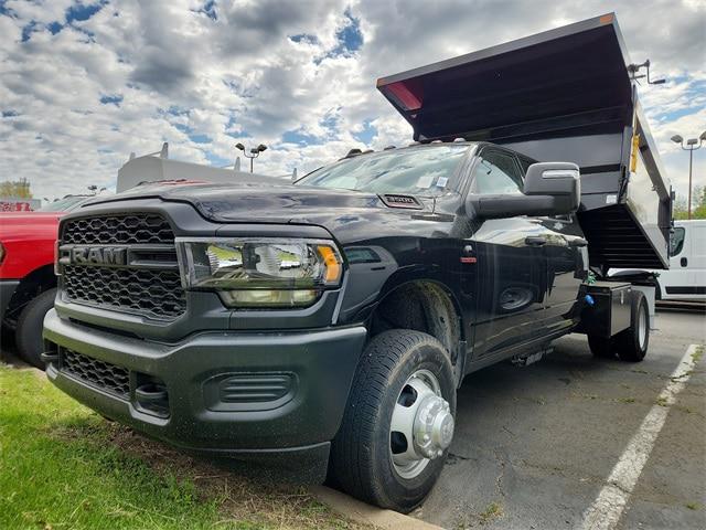 2023 RAM Ram 3500 Chassis Cab RAM 3500 TRADESMAN CREW CAB CHASSIS 4X4 60 CA