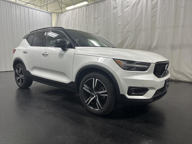 2021 Volvo XC40 T5 R-Design