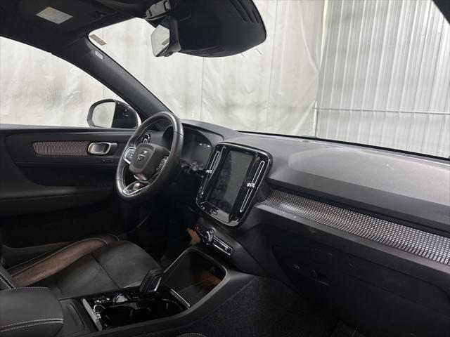 2021 Volvo XC40 T5 R-Design