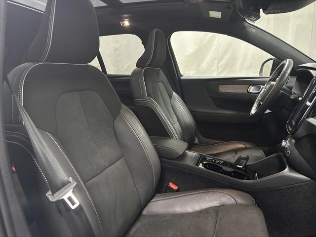 2021 Volvo XC40 T5 R-Design