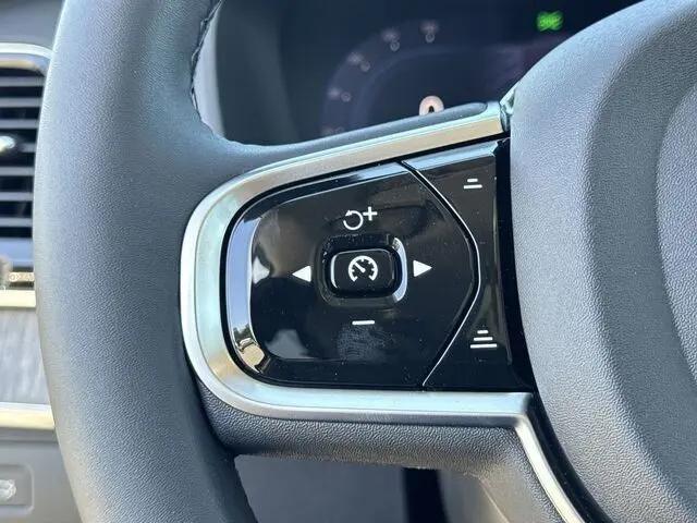 2024 Volvo XC90 B6 Ultimate Bright Theme 7-Seater