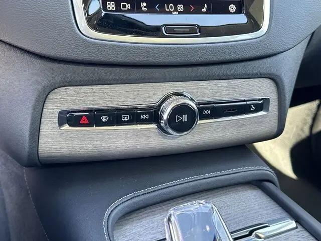 2024 Volvo XC90 B6 Ultimate Bright Theme 7-Seater
