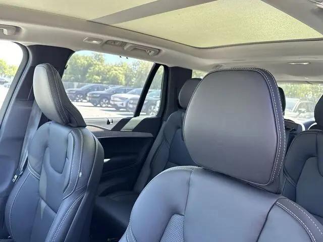 2024 Volvo XC90 B6 Ultimate Bright Theme 7-Seater