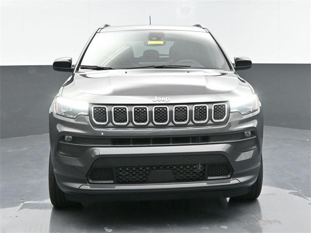 2023 Jeep Compass Latitude Lux FWD