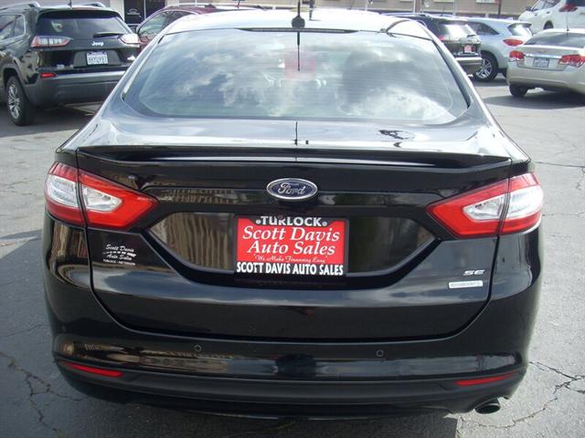 2016 Ford Fusion SE