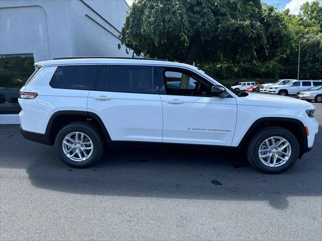 2024 Jeep Grand Cherokee GRAND CHEROKEE L LAREDO X 4X4