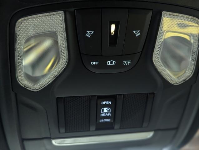 2021 Ram 1500 Big Horn Crew Cab 4x4 5'7" Box