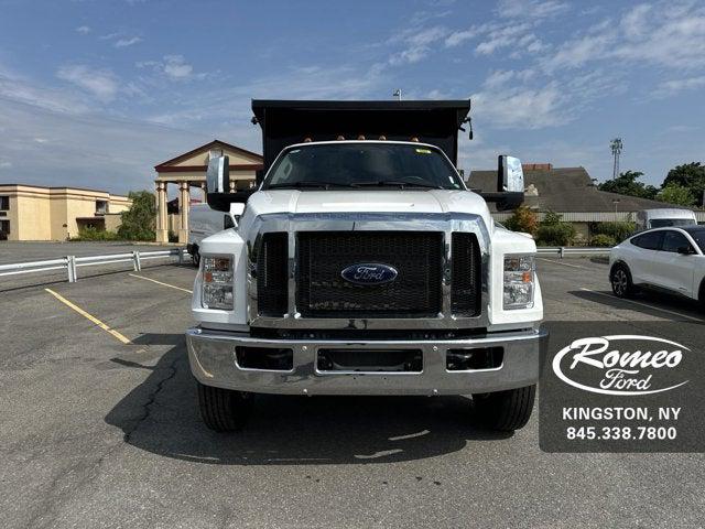 2025 Ford F-650 F650 REG CAB