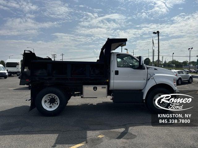 2025 Ford F-650 F650 REG CAB