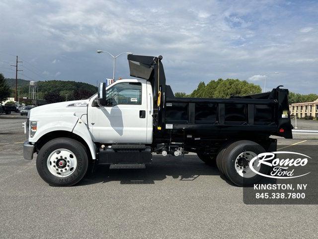 2025 Ford F-650 F650 REG CAB