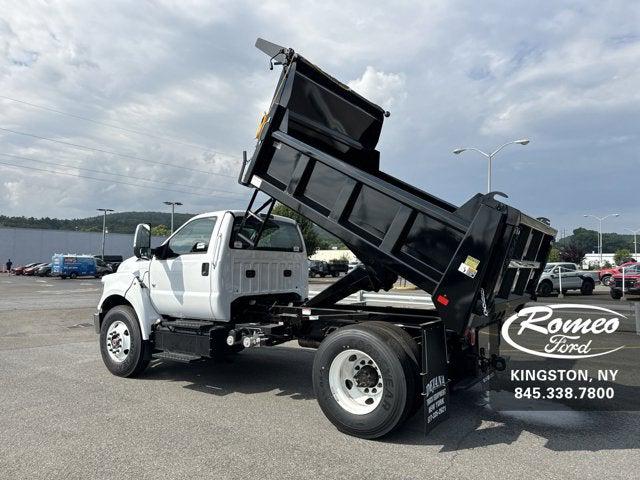 2025 Ford F-650 F650 REG CAB