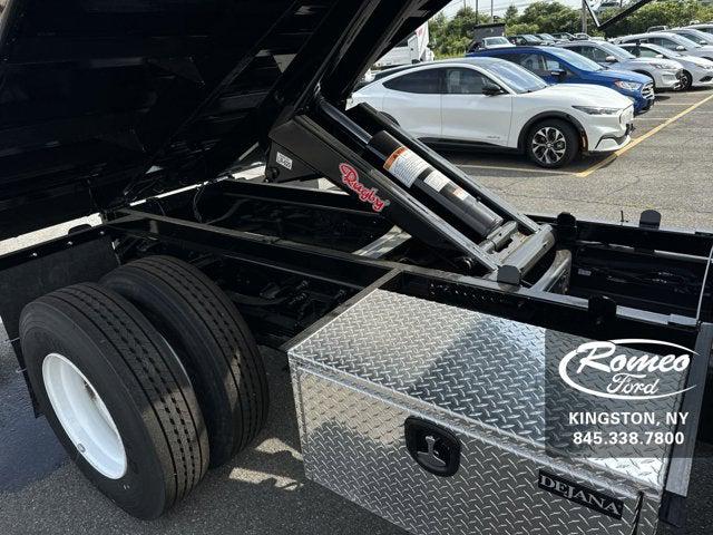 2025 Ford F-650 F650 REG CAB