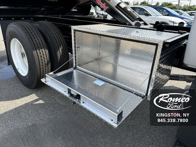 2025 Ford F-650 F650 REG CAB