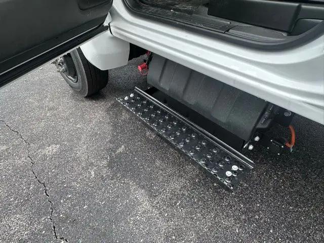 2024 Chevrolet Silverado 6500HD 1WT