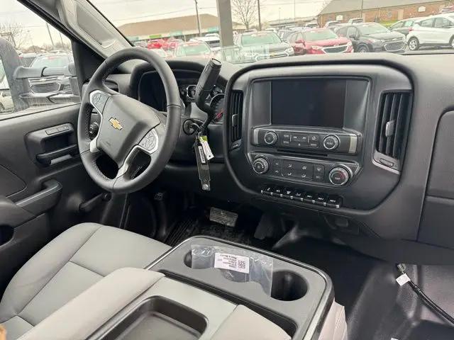 2024 Chevrolet Silverado 6500HD 1WT