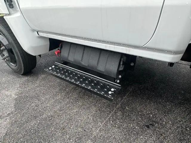 2024 Chevrolet Silverado 6500HD 1WT