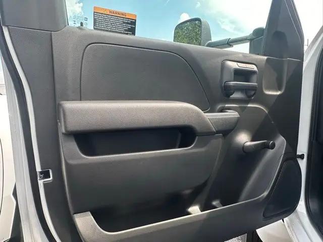 2024 Chevrolet Silverado 6500HD 1WT