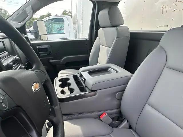 2024 Chevrolet Silverado 6500HD 1WT