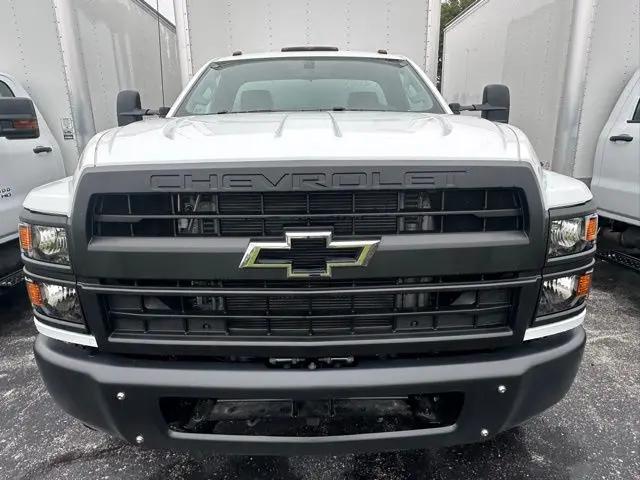 2024 Chevrolet Silverado 6500HD 1WT