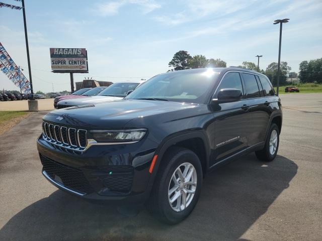 2023 Jeep Grand Cherokee Laredo 4x4