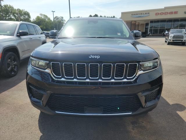 2023 Jeep Grand Cherokee Laredo 4x4