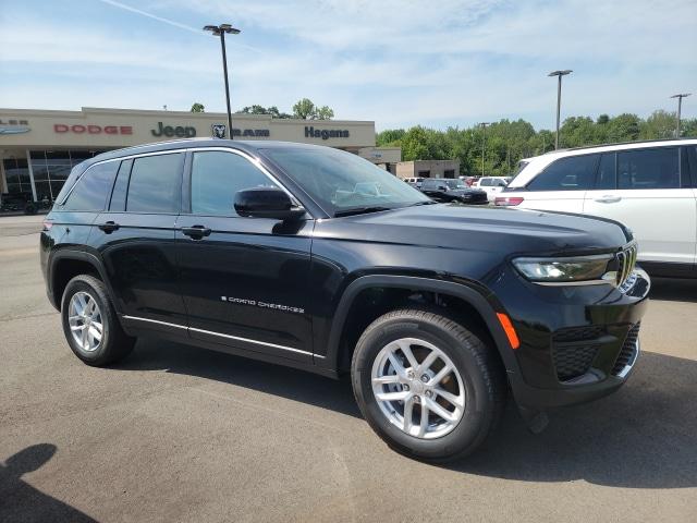 2023 Jeep Grand Cherokee Laredo 4x4