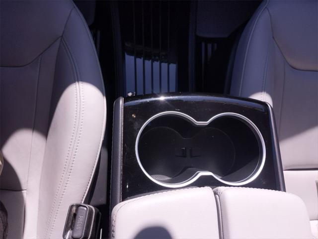 2015 Tesla Model S 70
