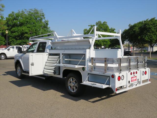 2024 RAM Ram 3500 Chassis Cab RAM 3500 TRADESMAN CREW CAB CHASSIS 4X4 60 CA