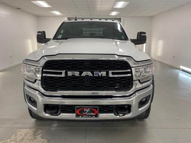 2024 RAM Ram 5500 Chassis Cab RAM 5500 TRADESMAN CHASSIS CREW CAB 4X4 84 CA