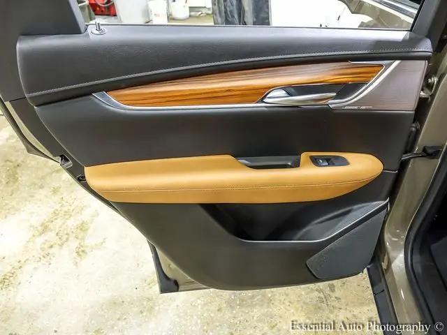 2023 Cadillac XT5 FWD Premium Luxury