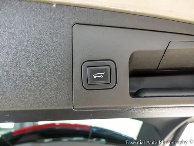 2023 Cadillac XT5 FWD Premium Luxury