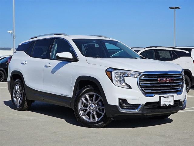 2024 GMC Terrain AWD SLT 2