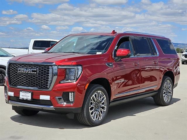 2024 GMC Yukon XL 4WD Denali Ultimate 17