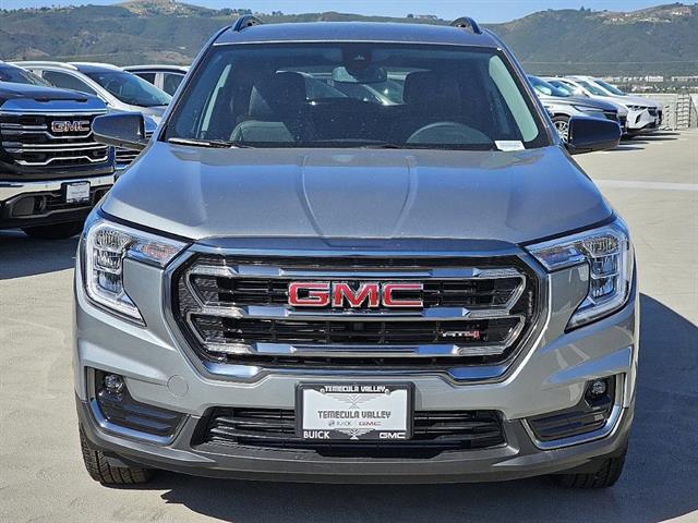 2024 GMC Terrain AWD AT4 16