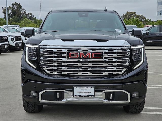 2024 GMC Sierra 1500 4WD Crew Cab Short Box Denali 17