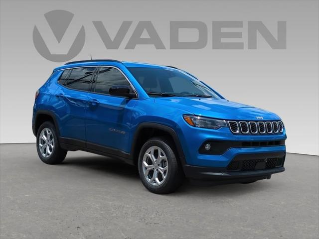 2024 Jeep Compass COMPASS LATITUDE 4X4