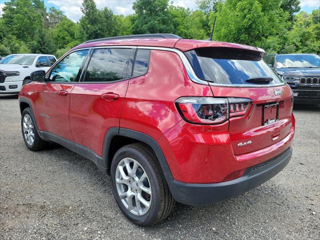 2024 Jeep Compass COMPASS LATITUDE LUX 4X4