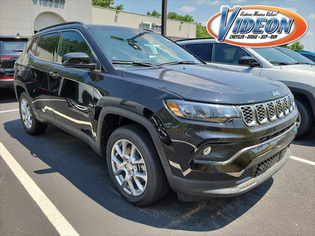 2024 Jeep Compass COMPASS LATITUDE LUX 4X4