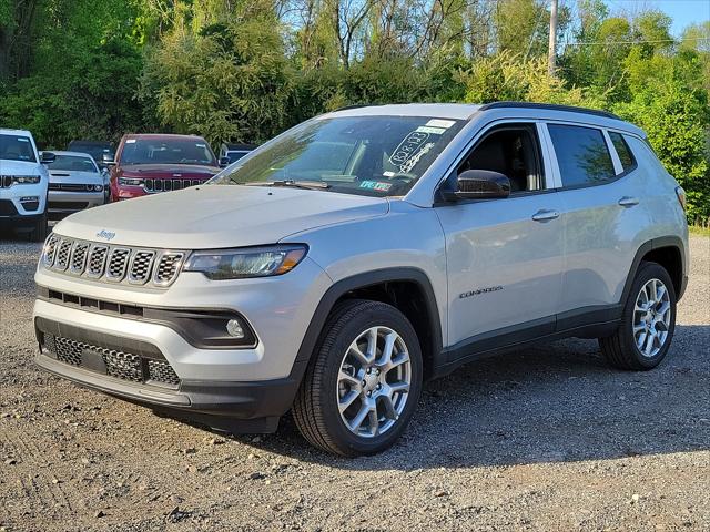 2024 Jeep Compass COMPASS LATITUDE LUX 4X4