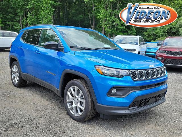 2024 Jeep Compass COMPASS LATITUDE LUX 4X4