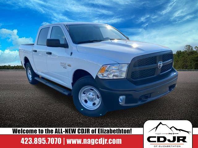 2024 RAM Ram 1500 Classic RAM 1500 CLASSIC TRADESMAN CREW CAB 4X4 57 BOX