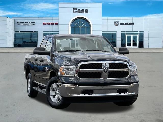 2024 RAM Ram 1500 Classic RAM 1500 CLASSIC TRADESMAN QUAD CAB 4X4 64 BOX