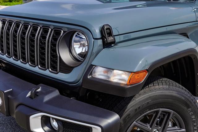 2024 Jeep Gladiator GLADIATOR SPORT S 4X4