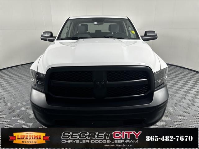 2024 RAM Ram 1500 Classic RAM 1500 CLASSIC TRADESMAN CREW CAB 4X4 57 BOX