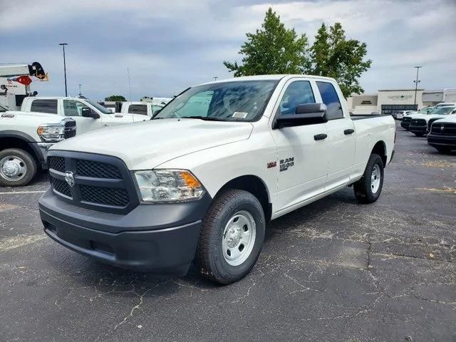 2024 RAM Ram 1500 Classic RAM 1500 CLASSIC TRADESMAN CREW CAB 4X4 64 BOX