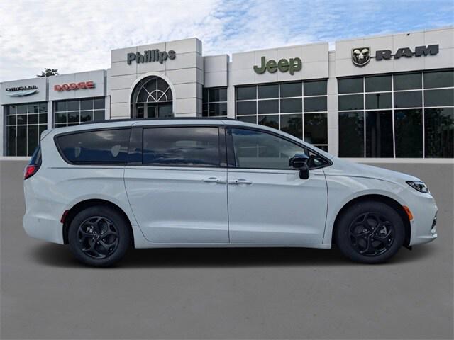 2024 Chrysler Pacifica Hybrid PACIFICA PLUG-IN HYBRID PREMIUM S APPEARANCE