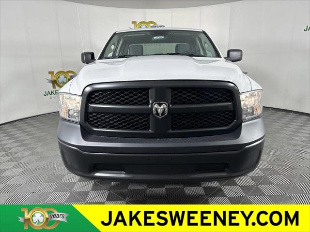 2024 RAM Ram 1500 Classic RAM 1500 CLASSIC TRADESMAN QUAD CAB 4X4 64 BOX