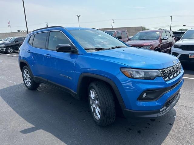 2024 Jeep Compass COMPASS LATITUDE LUX 4X4