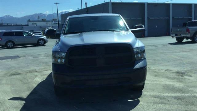 2024 RAM Ram 1500 Classic RAM 1500 CLASSIC TRADESMAN CREW CAB 4X4 57 BOX