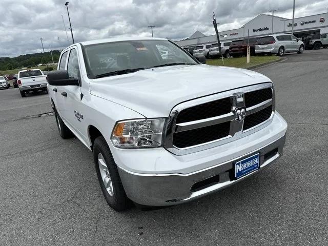 2024 RAM Ram 1500 Classic RAM 1500 CLASSIC TRADESMAN CREW CAB 4X4 57 BOX